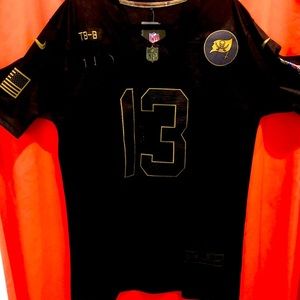 Tampa Bay Buccaneers Evans Jersey new. Men’s Medium